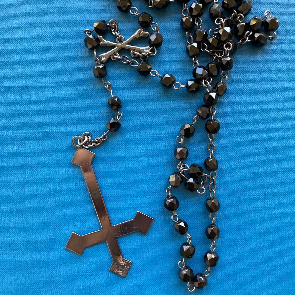 Blvck Scvle Inverted Cross Black Rosary